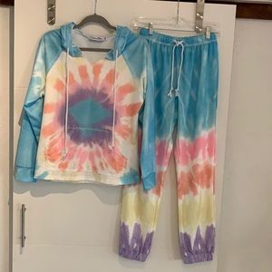 Lucy&Dity tie dye loungewear set, NWT preshrunk SM